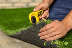 cutting-diy-guide-6-simple-steps-for-installing-fake-grass-greenage-landscaping-services-singapore